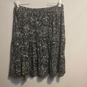 Avenue Black and White Swirl A-Line Skirt